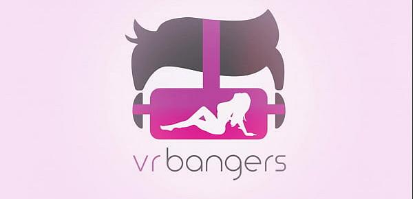 trendsVR BANGERS Your Favorite Latina Stripper Treats Your Cock Like A VIP